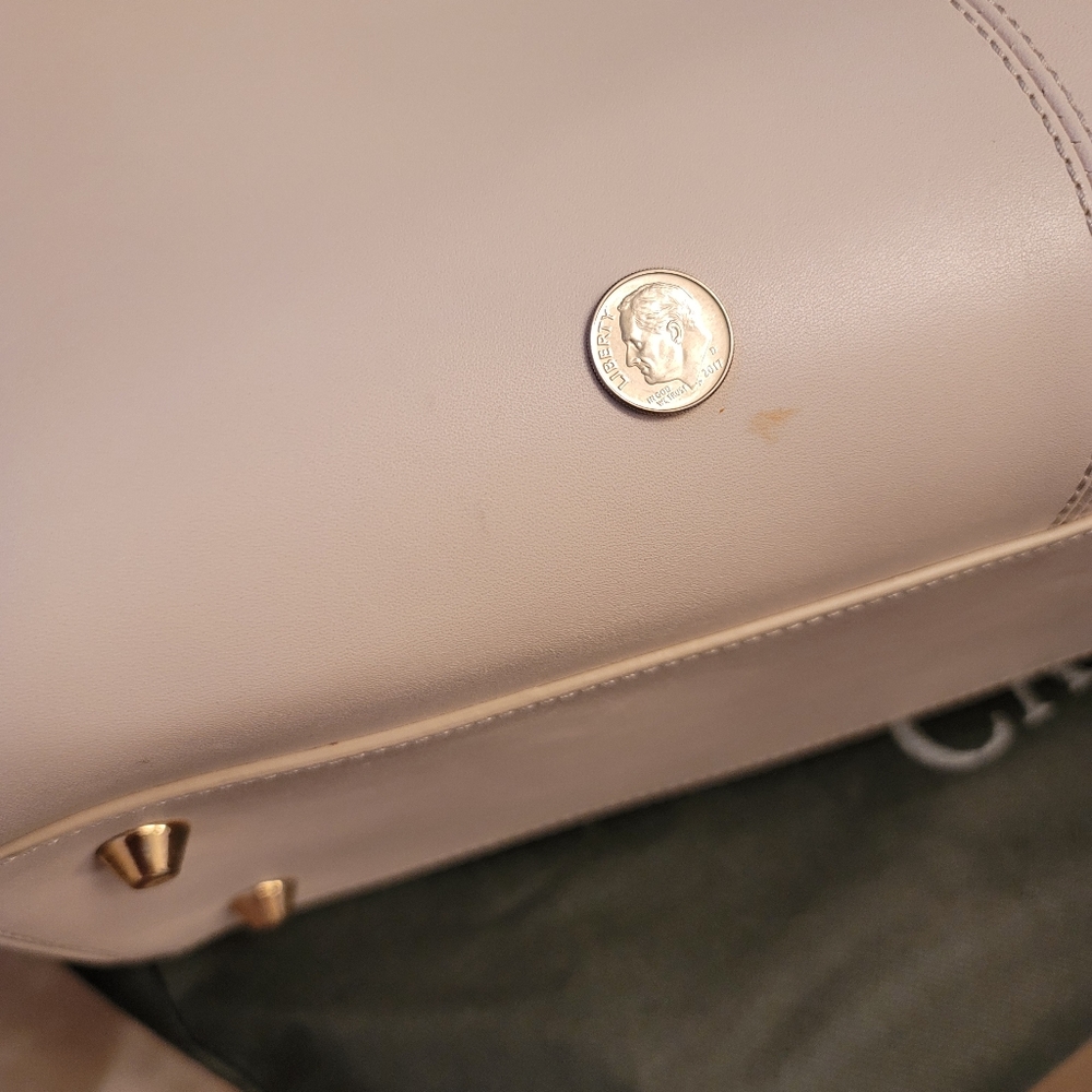 🩷VINCE CAMUTO SATCHEL🩷 - Picture 9 of 11